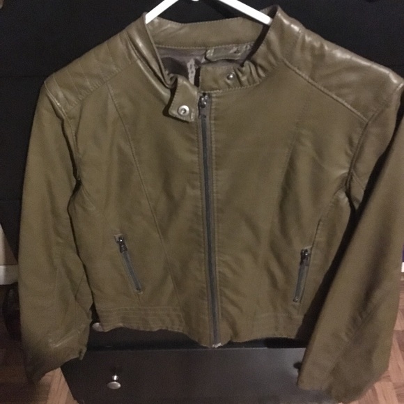 Leather Jacket - Picture 1 of 2
